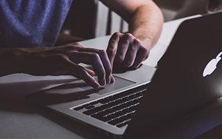 世界杯手机观看平台-18岁雷吉亚尼打入处子球，多特2-0领先奥格斯堡